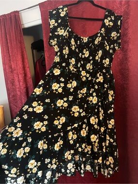 TORRID size 4 Maxi Challis Tulip Hem Off Shoulder Dress